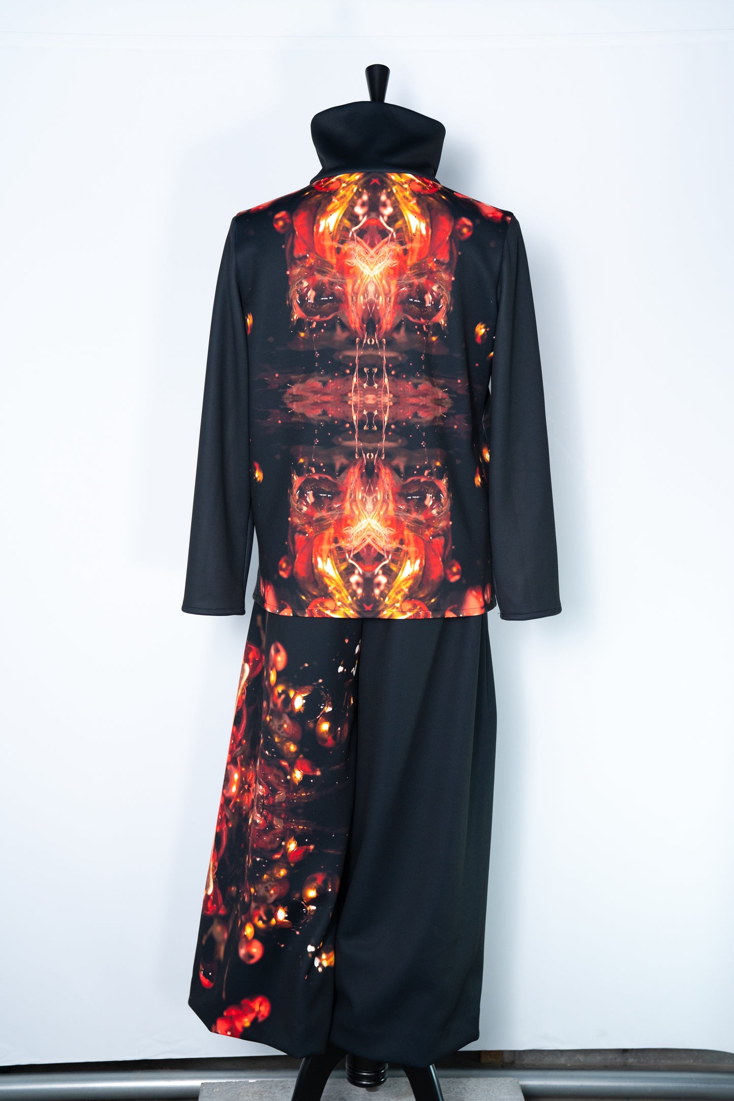Red Geometry Set
