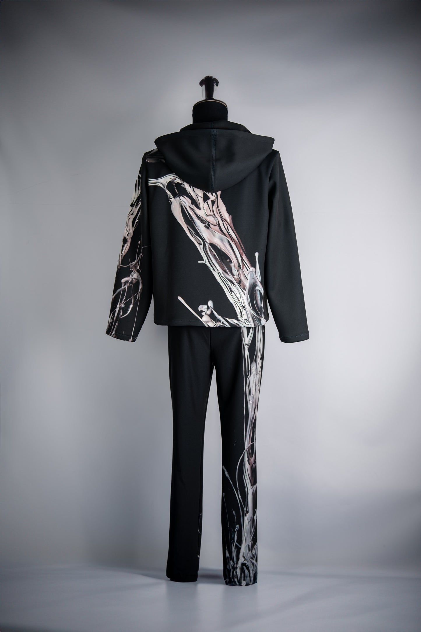 Sound of Ikebana Art White/Black Slim Pants
