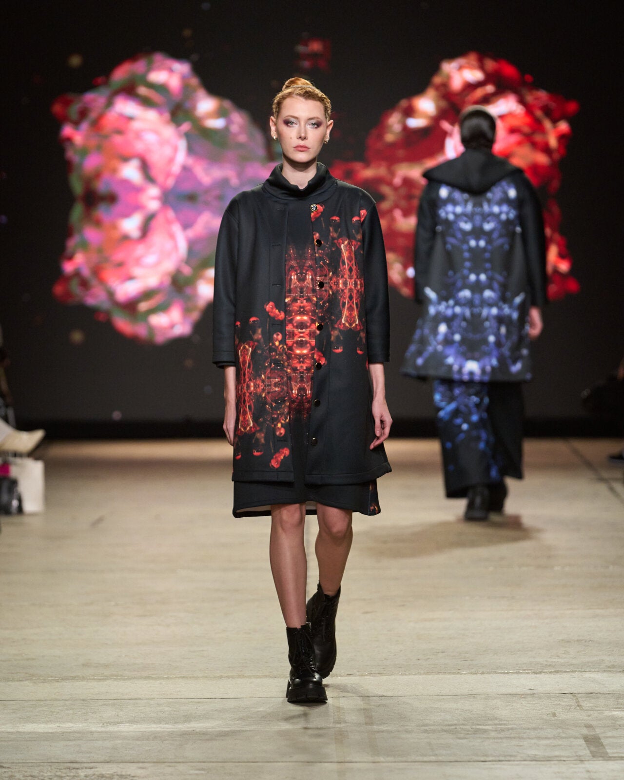 Cape "Organic Geometry RED"