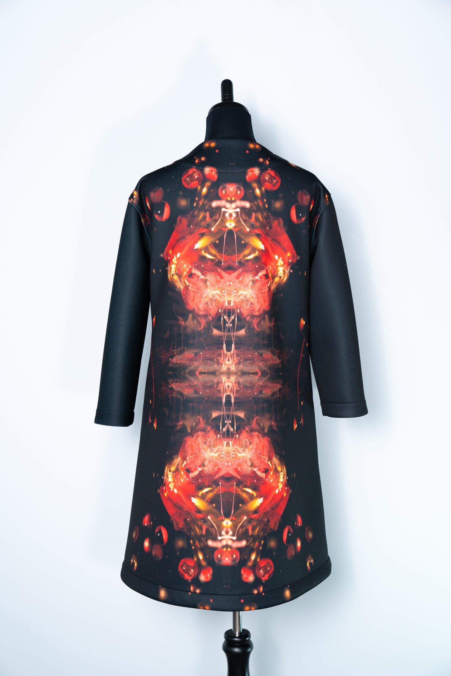 Cape "Organic Geometry RED"